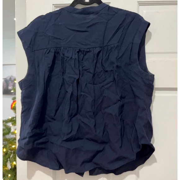 Banana Republic Navy Button Down Sleeveless Blouse - Picture 2 of 2
